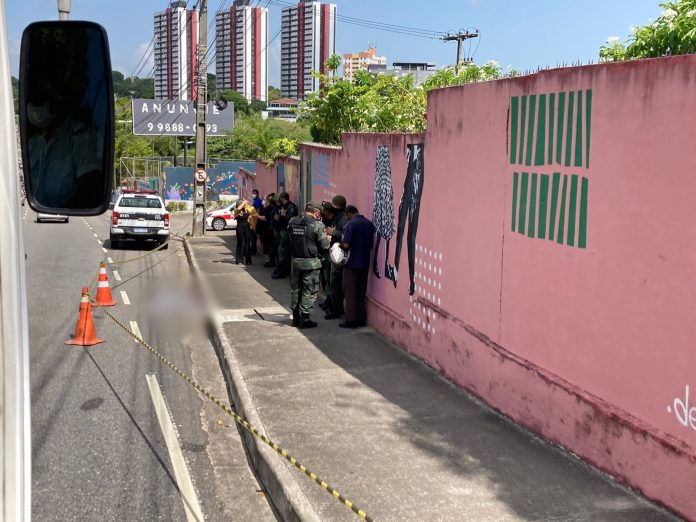 Homem é morto a tiros na Avenida Pedro II, em João Pessoa