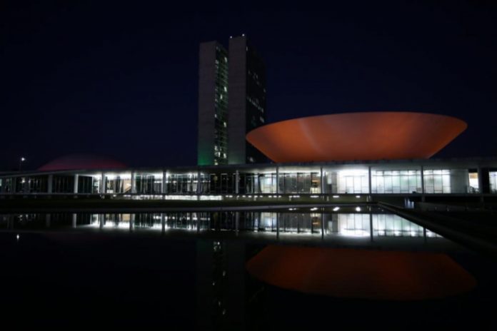 Na reabertura da jogatina no Congresso, o lobby avança para liberação dos cassinos