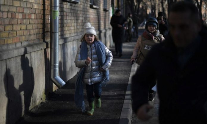 Kiev decreta toque de recolher de sábado até segunda