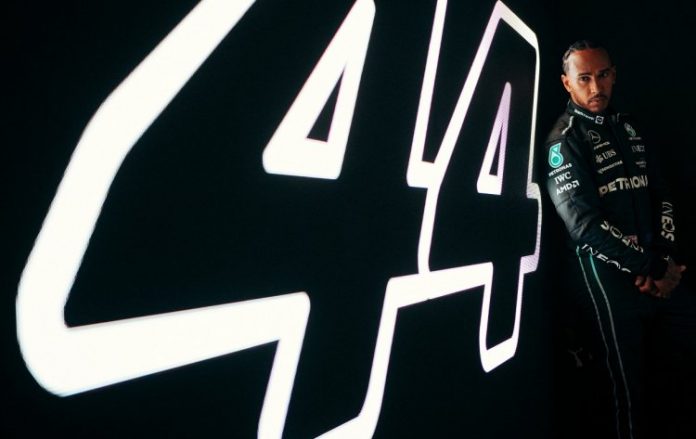 Hamilton quebra silêncio após polêmica em Abu Dhabi e diz que não pensou em deixar a Fórmula 1