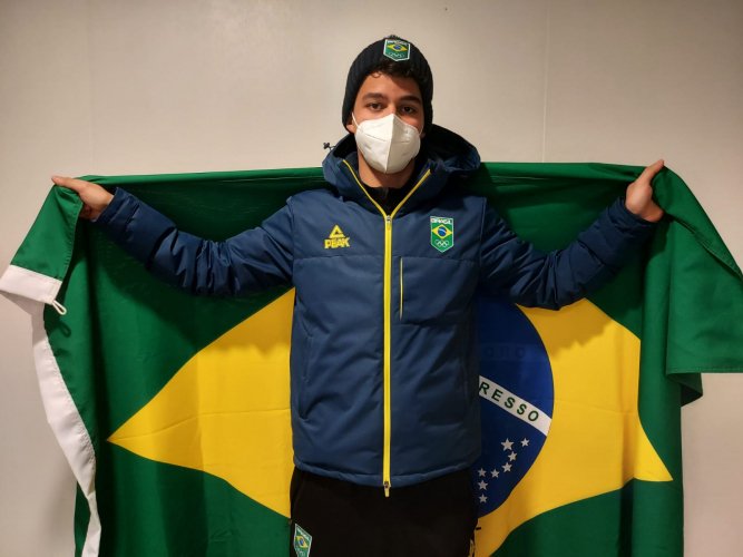 Pequim-2022: Manex Silva será o porta-bandeira do Brasil na cerimônia de encerramento