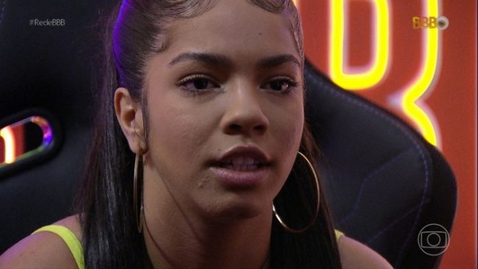 Maria se pronuncia pela primeira vez após expulsão no ‘BBB 22′: Aqui fora, a vida continua’