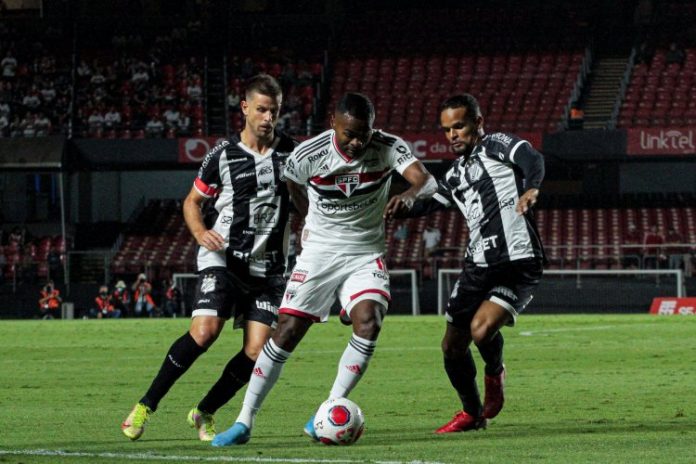 São Paulo pressiona, mas empata sem gols com a Inter de Limeira no Morumbi