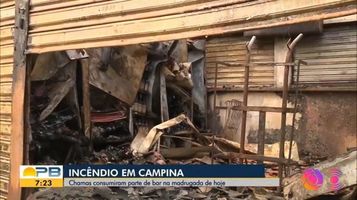 Incêndio atinge bar de Campina Grande durante a madrugada
