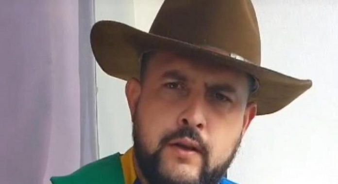 Moraes revoga prisão domiciliar de Zé Trovão, mas mantém uso de tornozeleira