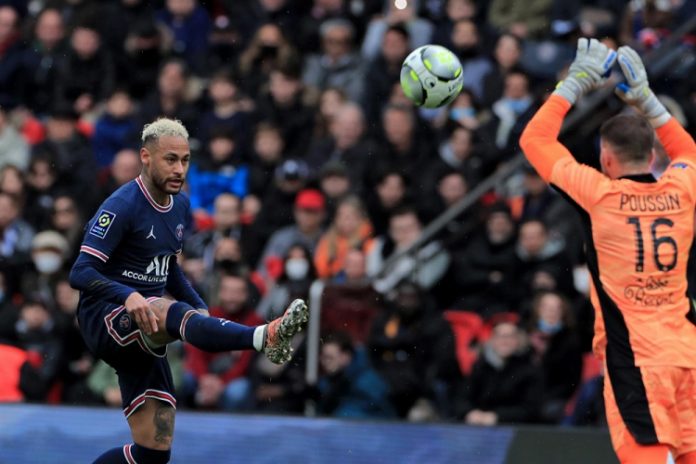 PSG vence o Bordeaux por 3 a 0, mas torcida vaia Neymar e Messi