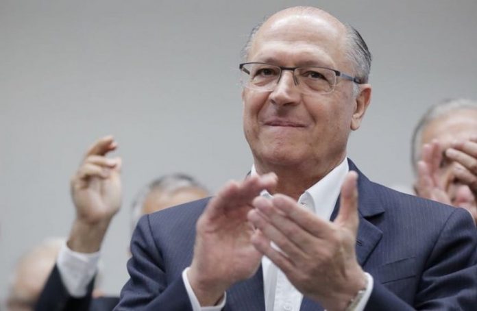 Agora socialista de carteirinha, Alckmin inicia novo capítulo de sua história a partir desta quarta