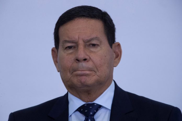 ‘Mourão deixou algumas lições para o presidente Bolsonaro’, afirma Fiuza