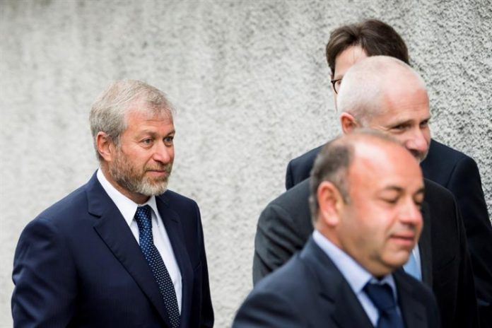 Estados Unidos dizem que Abramovich e negociadores ucranianos não foram envenenados