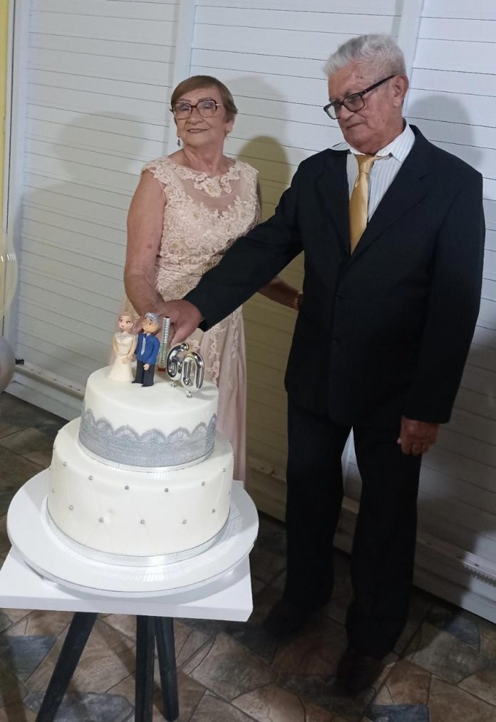 Bodas de Diamante: casal celebra 60 anos de união e reúne família inteira pela 1ª vez, na Paraíba