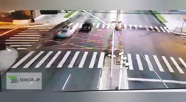 Motorista de carro envolvido em acidente na Epitácio Pessoa se apresenta à polícia e é liberado