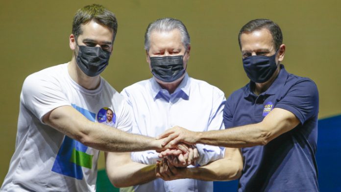 Possível desistência de Doria à Presidência aprofunda racha no PSDB