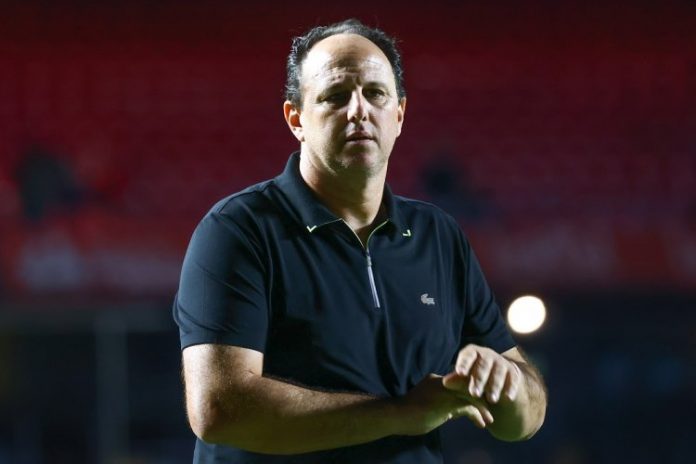 Ceni pede que torcida não vaie Igor Gomes e exalta classificação do São Paulo