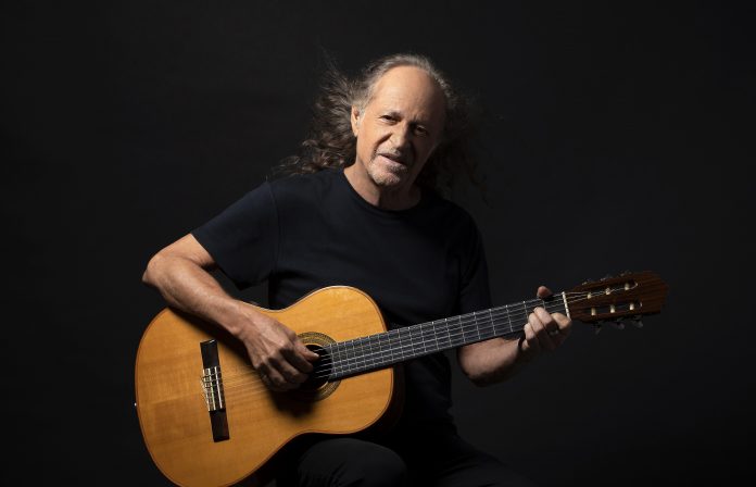 Alceu Valença faz show no Teatro Pedra do Reino, em João Pessoa, neste sábado (26)