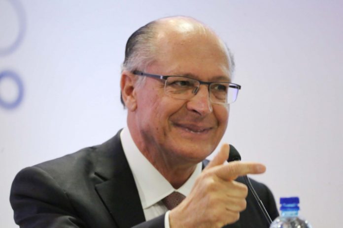 Reunião com PSB mostrou ‘vontade de união em benefício do país’, diz Alckmin