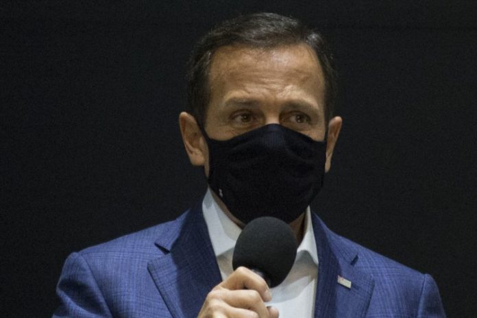 Doria descarta acabar com exigência de passaporte da vacina em SP após flexibilizar uso de máscaras