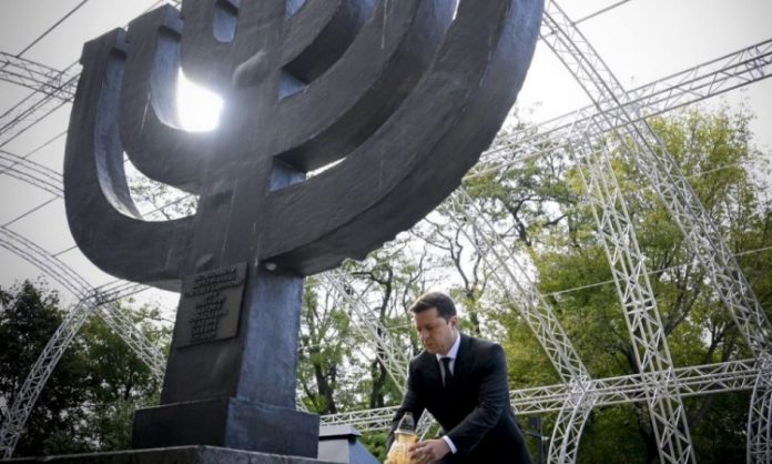 Memorial do holocausto é atingido por dois mísseis russos; Babi Yar foi maior massacre nazista na Ucrânia