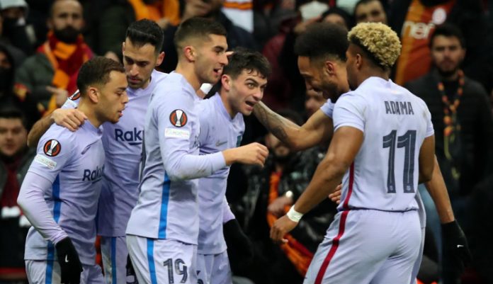 Barcelona vira sobre o Galatasaray e se classifica para as quartas da Liga Europa