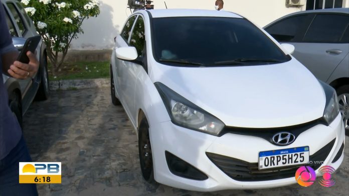 Polícia encontra revólver em carro adulterado no Valentina, em João Pessoa