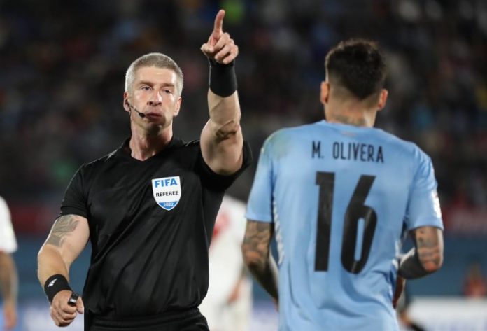 Federação Peruana entra com ação na Fifa contra árbitro brasileiro Anderson Daronco