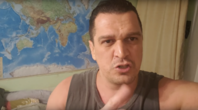 Responsável por ataque à produtora Porta dos Fundos, Eduardo Fauzi é extraditado da Rússia para o Brasil