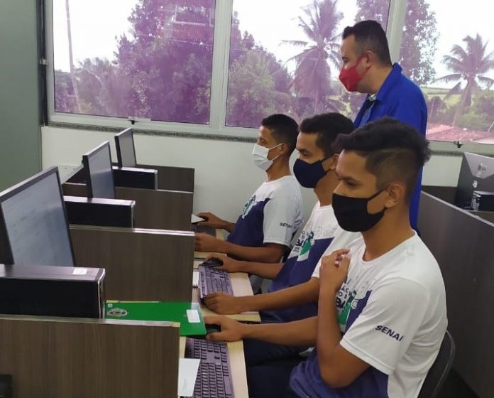 Senai-PB inscreve em seleção com 24 vagas para curso gratuito de operador de computador