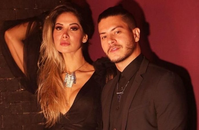 Maíra Cardi diz que já transou 11 vezes com Arthur Aguiar no mesmo dia