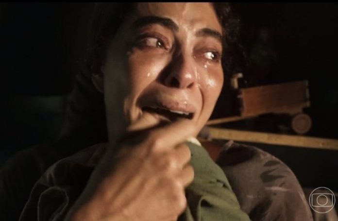 Juliana Paes chora ao ver reação do público com suas cenas em ‘Pantanal’