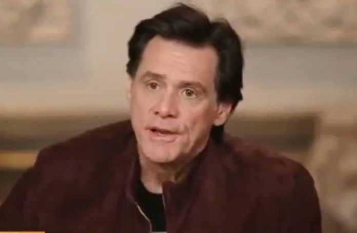 Jim Carrey diz que ficou ‘enjoado’ ao ver Will Smith sendo aplaudido de pé: ‘Hollywood é covarde’