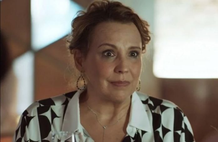 Ana Beatriz Nogueira confirma cirurgia após ser diagnosticada com câncer no pulmão