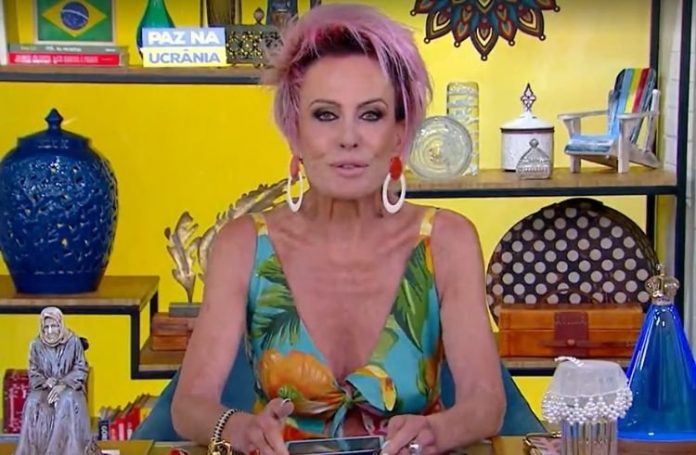 Ana Maria Braga comete gafe com Manu Gavassi e cantora se manifesta