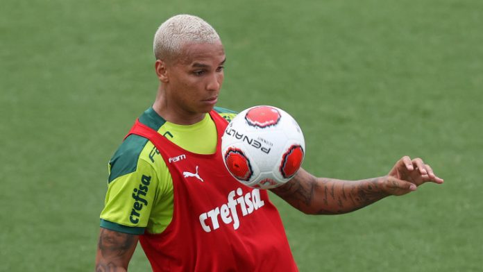 Herói da Libertadores, Deyverson tem saída confirmada do Palmeiras e deve acertar com o Vasco