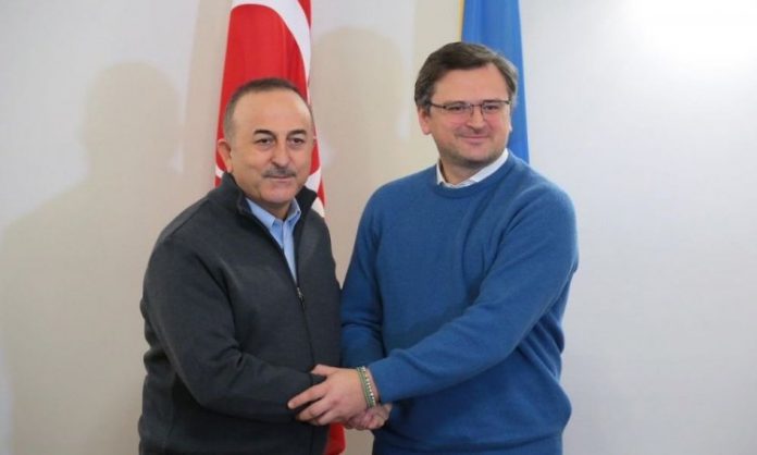 Ucrânia quer Turquia como um dos abonadores de eventual acordo com Rússia