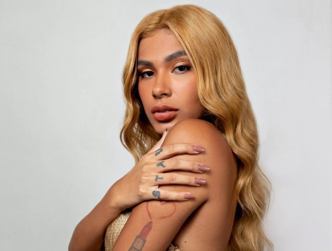 Pocah vira notícia nos EUA por ‘prender pum’ e parar no hospital