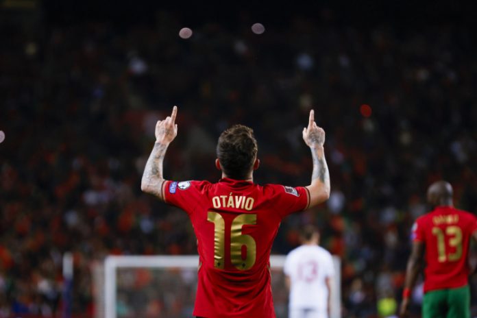 Em jogo dramático, Portugal vence a Turquia e segue vivo na repescagem para a Copa do Mundo