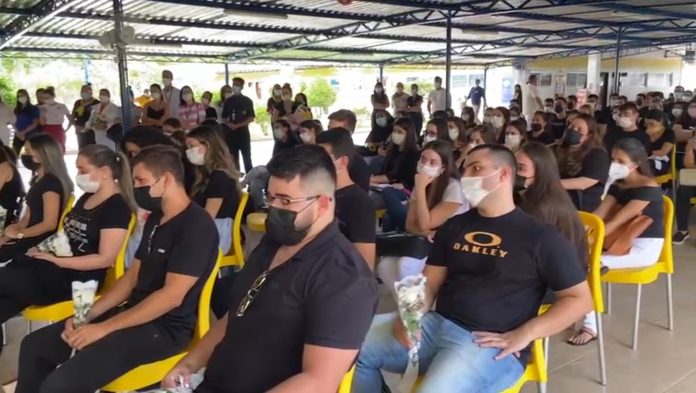 Caso Mariana Thomaz: estudantes fazem ato em homenagem a colega de faculdade morta em João Pessoa