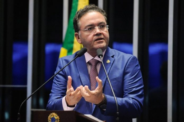 CCJ do Senado adia votação da reforma tributária por falta de consenso