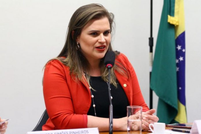 Marília Arraes estuda sair do PT e se encontra com lideranças do MDB e Solidariedade