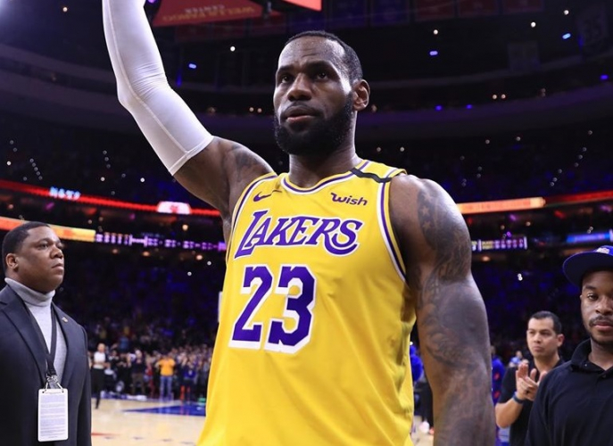 LeBron James se torna o segundo maior pontuador da história da NBA