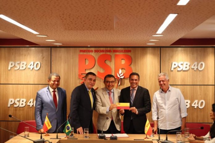 Vanderlei Luxemburgo se filia ao PSB e deve buscar vaga no Legislativo