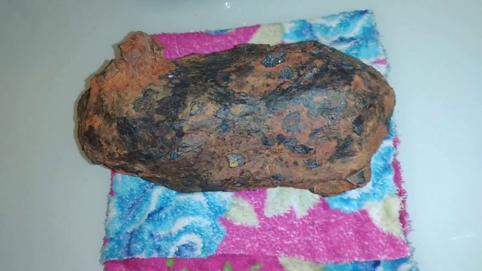 Meteorito de 26kg passou quase 6 anos servindo como adorno de mesa na Paraíba: ‘Acharam que era chumbo’