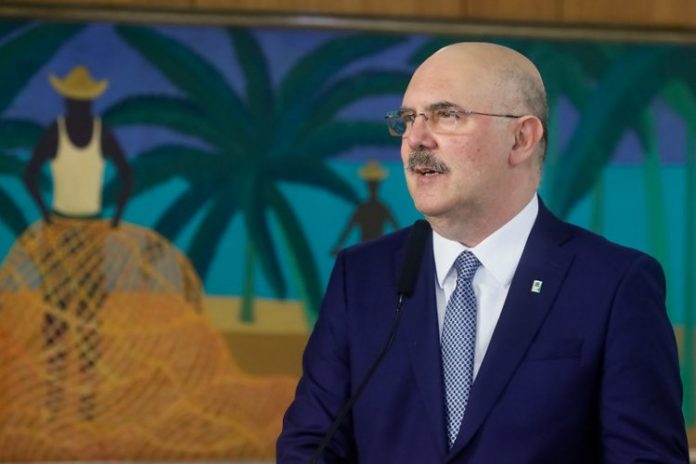 Milton Ribeiro comunicou que não vai comparecer a depoimento no Senado, diz presidente da comissão de Educação