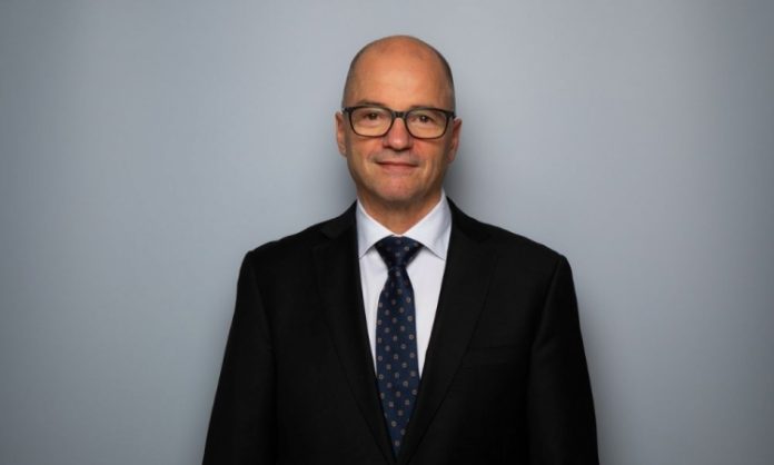 Noruega vai reforçar presença militar perto da fronteira russa