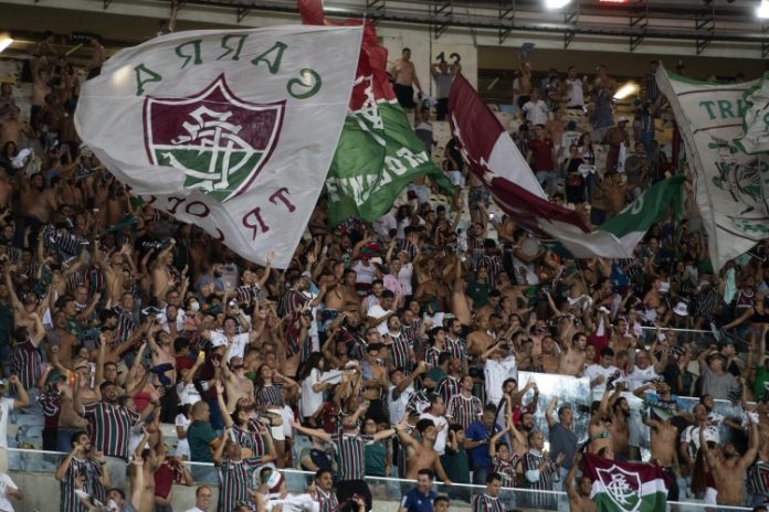 Torcida do Fluminense esgota ingressos para decisão do Carioca com o Flamengo