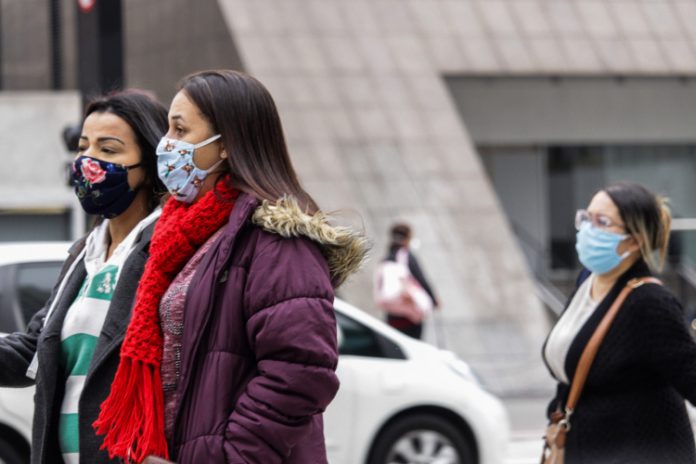 Média móvel de óbitos em decorrência da Covid-19 é a menor dos últimos 45 dias