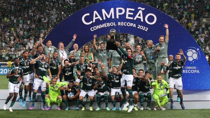 Palmeiras iguala Flamengo e Grêmio em número de títulos internacionais; veja lista de campeões