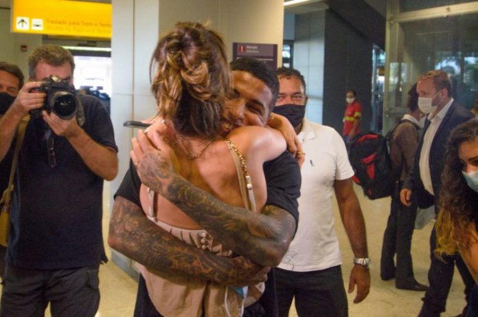 Emoção marca volta de jogadores da Ucrânia ao Brasil: ‘Foi muito difícil’