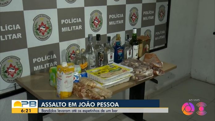 Homens são presos em flagrante após assalto em bar, em João Pessoa