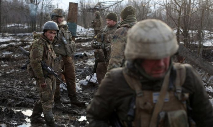 Forças ucranianas retomaram o controle do aeroporto regional de Mykolayiv e outros pontos da cidade, diz governador