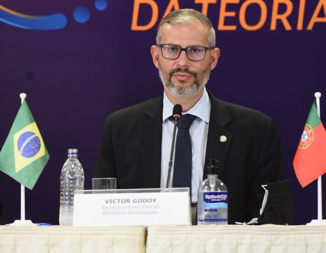 Secretário executivo Victor Godoy assume comando interino do MEC